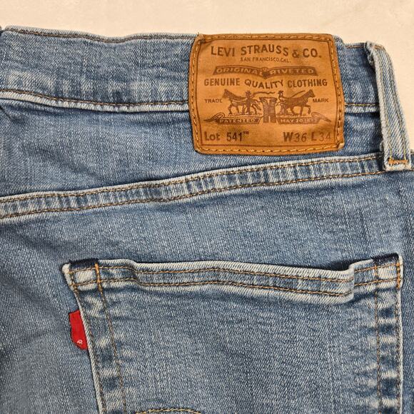 Levi's 541 Athletic Straight Premium Medium Wash Jeans 36‎ X 34 (34x32.5) - Picture 15 of 15